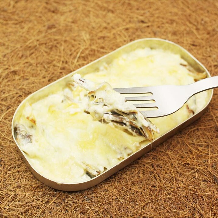 臭みがなく、激ウマ!「酢戻し煮干しのチーマヨ焼き」